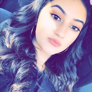 Meet your Posher, Aylin